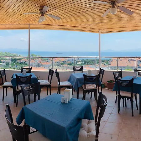 Hotel Armoni 2*