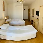 Armoni Hotel 2*