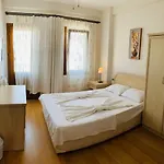Armoni Hotel 2*